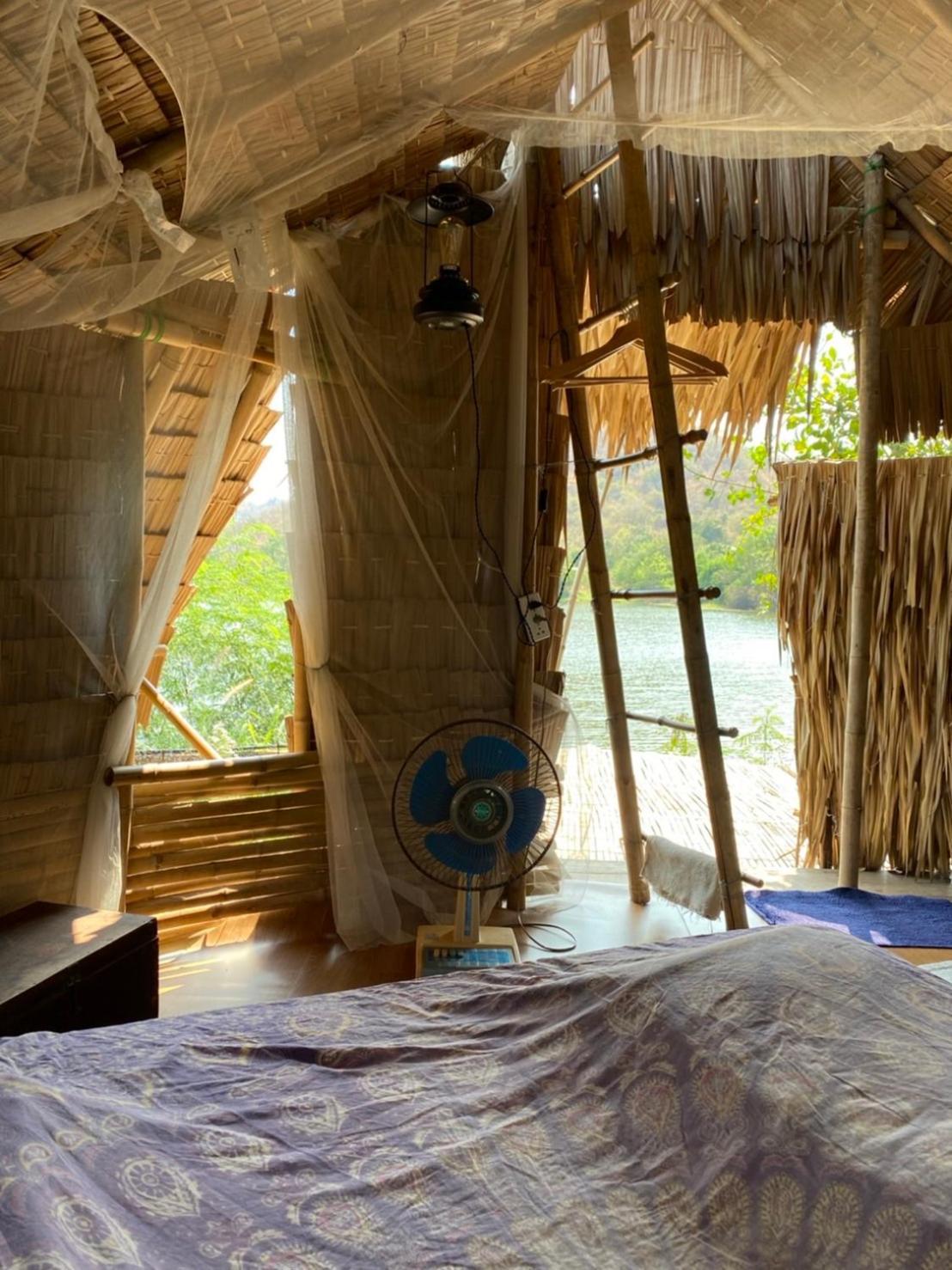 فندق Royal Mountain Hut Ratchaburi الغرفة الصورة